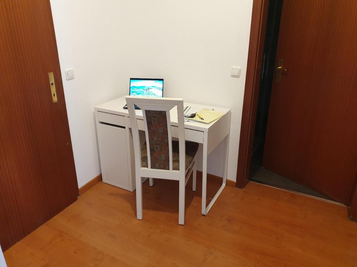 Andinas Ferienwohnung In Ruhiger Lage Direkt Am Wald Wilnsdorf Exterior photo